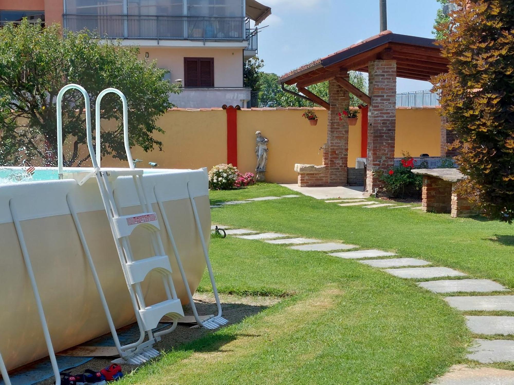 Casa Del Grande Vecchio Bed & Breakfast Airasca ภายนอก รูปภาพ