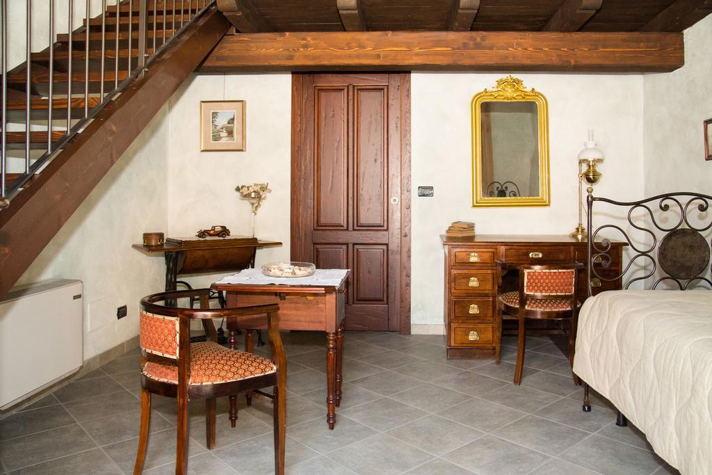 Casa Del Grande Vecchio Bed & Breakfast Airasca ห้อง รูปภาพ