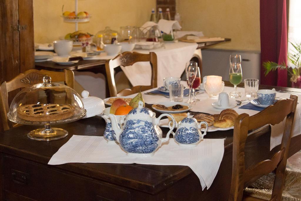 Casa Del Grande Vecchio Bed & Breakfast Airasca ภายนอก รูปภาพ