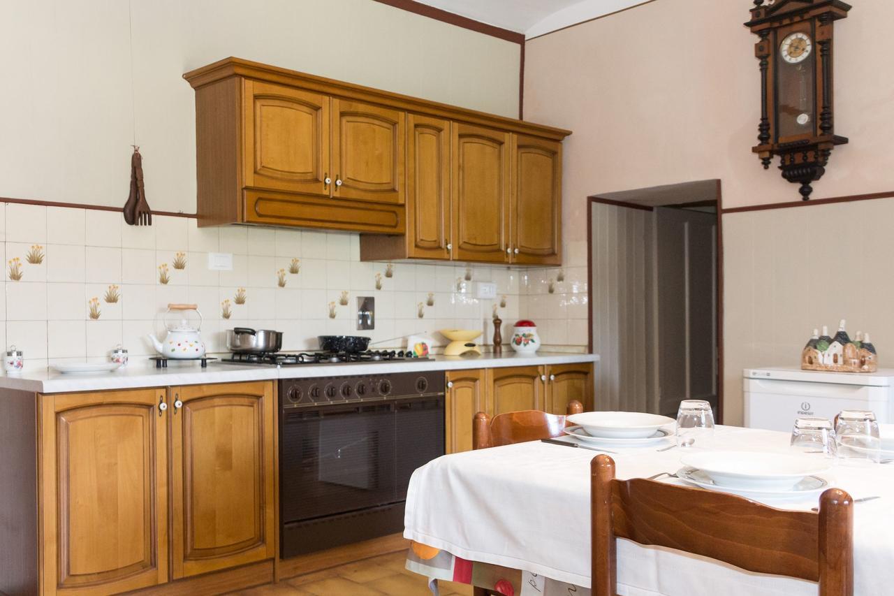 Casa Del Grande Vecchio Bed & Breakfast Airasca ภายนอก รูปภาพ