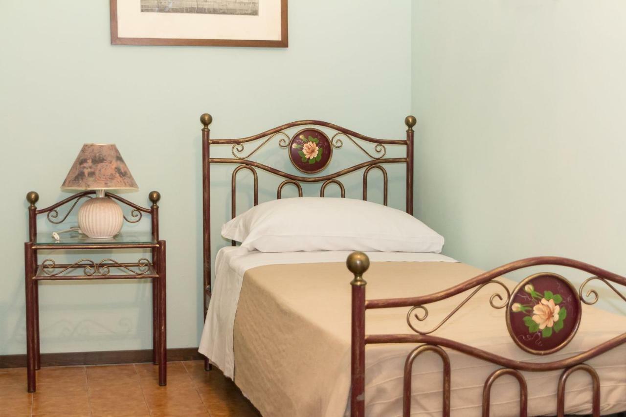 Casa Del Grande Vecchio Bed & Breakfast Airasca ภายนอก รูปภาพ