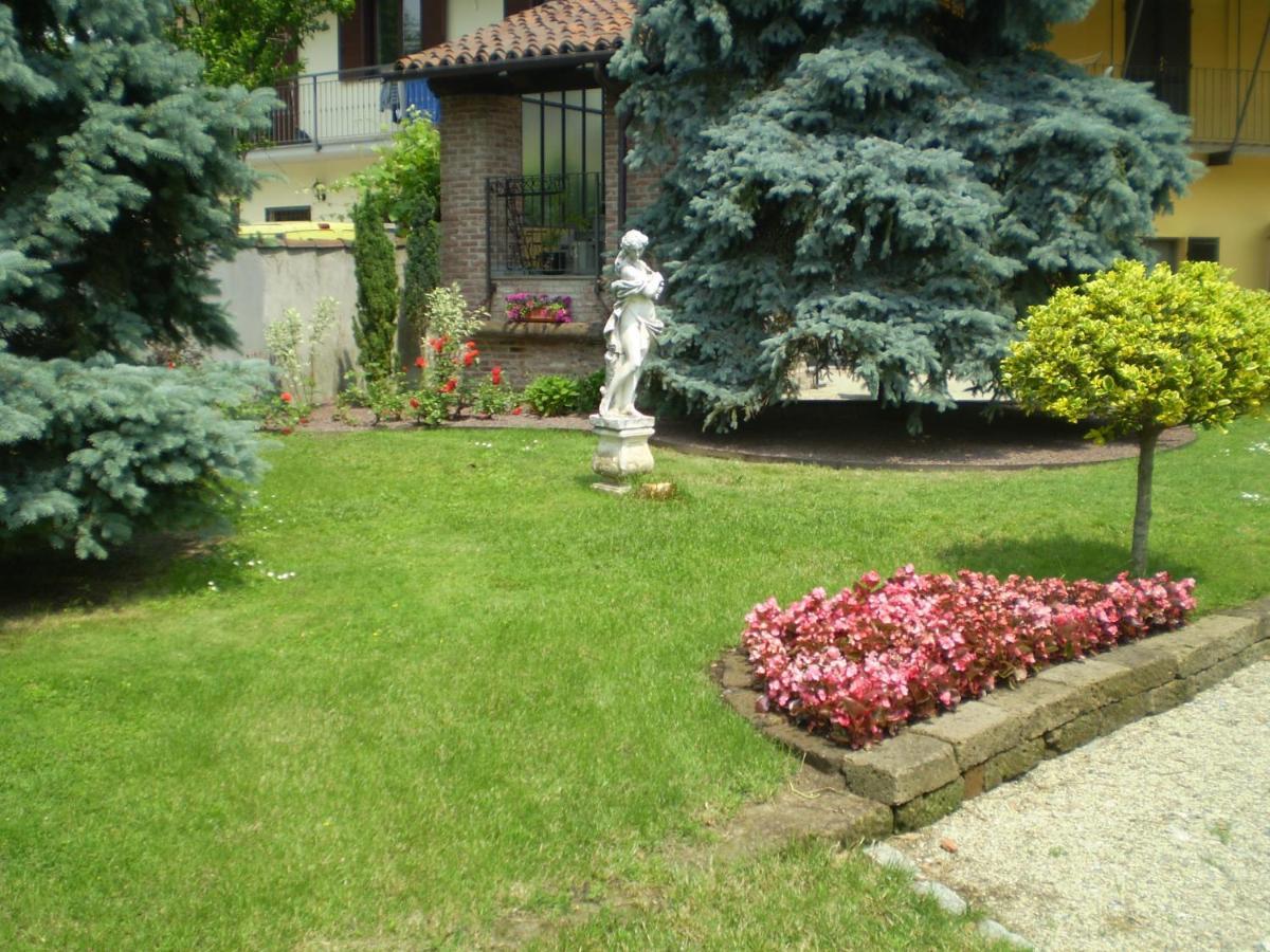 Casa Del Grande Vecchio Bed & Breakfast Airasca ภายนอก รูปภาพ